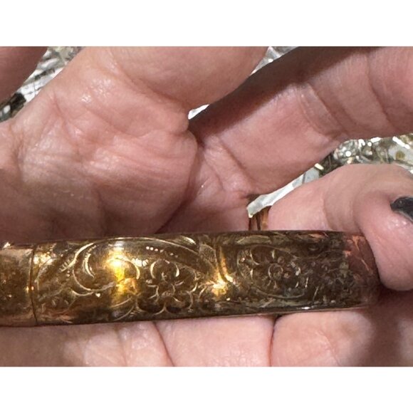 MH & Co Jewelry - Victorian MH Co 12k Gold Shell Floral Repousse Hinged Bangle Bracelet